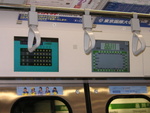 08-yamanote-interior
