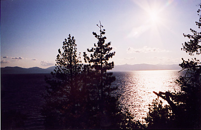 lake tahoe 
sunset